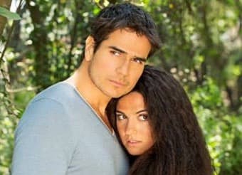 Daniel Arenas y Maite Perroni fueron los encargados de protagonizar la más reciente versión, aunque ésta estuvo muy lejos de tener la respuesta de los espectadores que las dos versiones anteriores.