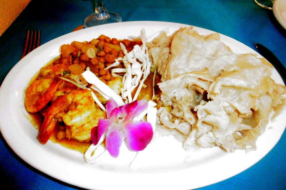 <b><a href="https://flamboh.com/">Número 1: Flambo Caribbean Restaurant (820 N Broad St Philadelphia, PA 19130)</a></b>. Sus dueños dicen que “brindamos un servicio excepcional con comida de calidad. Nuestro chef es también el dueño que hace Flambo muy auténtico al origen de Trinidad y Tobago. La comida caribeña original en Filadelfia”.