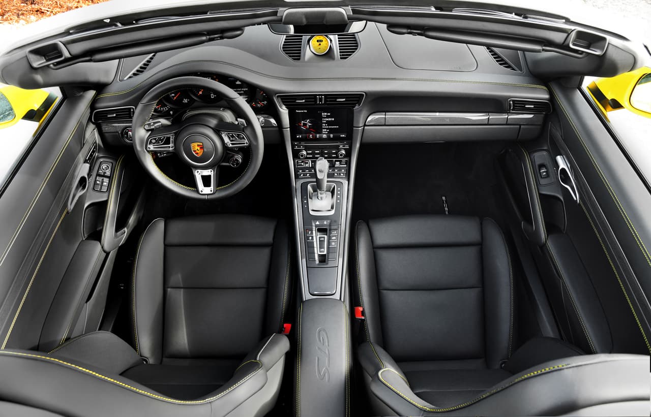 Es fácil adaptarse a los mandos y la instrumentación y rápidamente uno siente familiaridad con el auto.