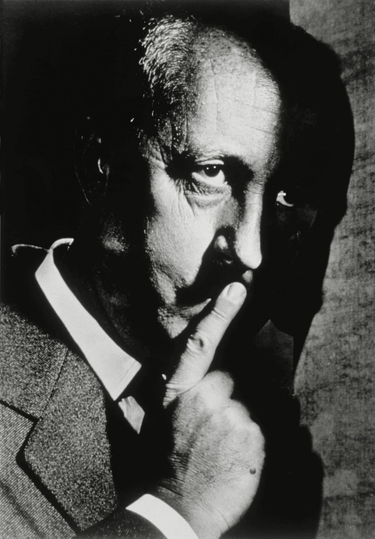 La casa de costura la estableción en París, y por más de 20 años logró expandir su negocio a 15 países y empleó a más de 2 mil personas.