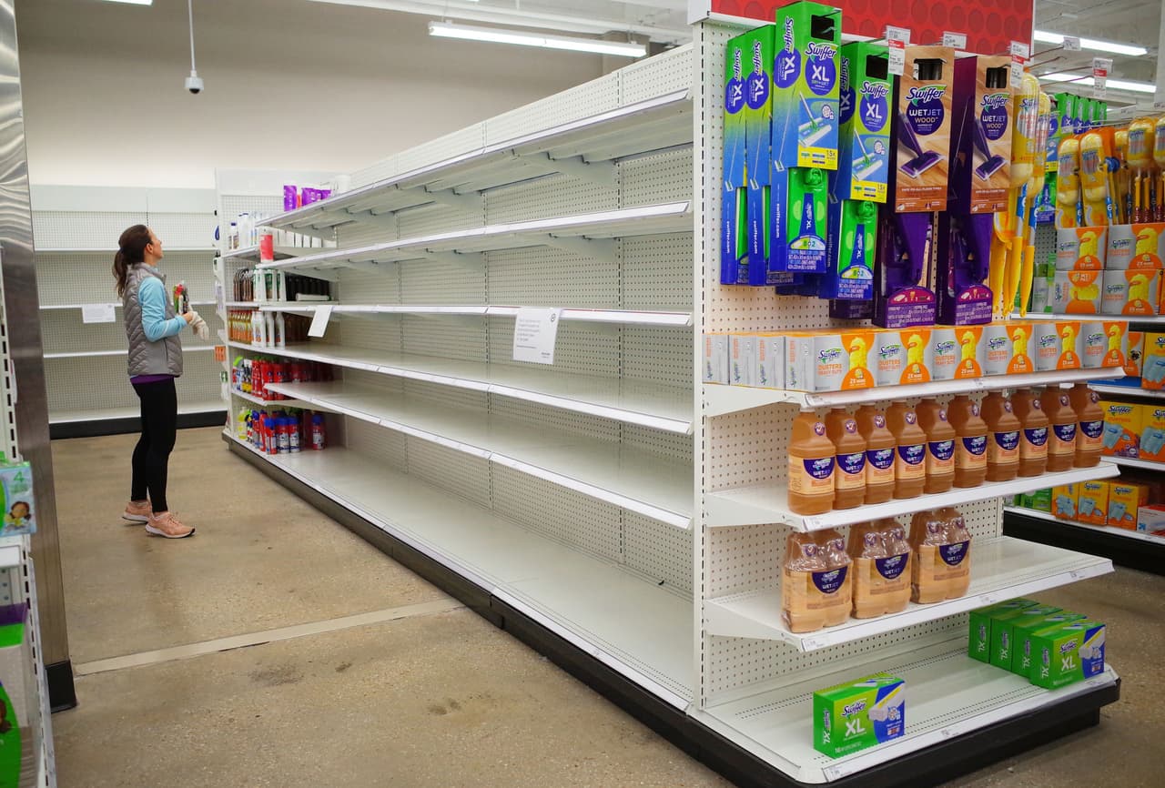 No, no necesitas llenarte de papel higiénico: la pandemia de covid-19 no siempre es lo que tú crees