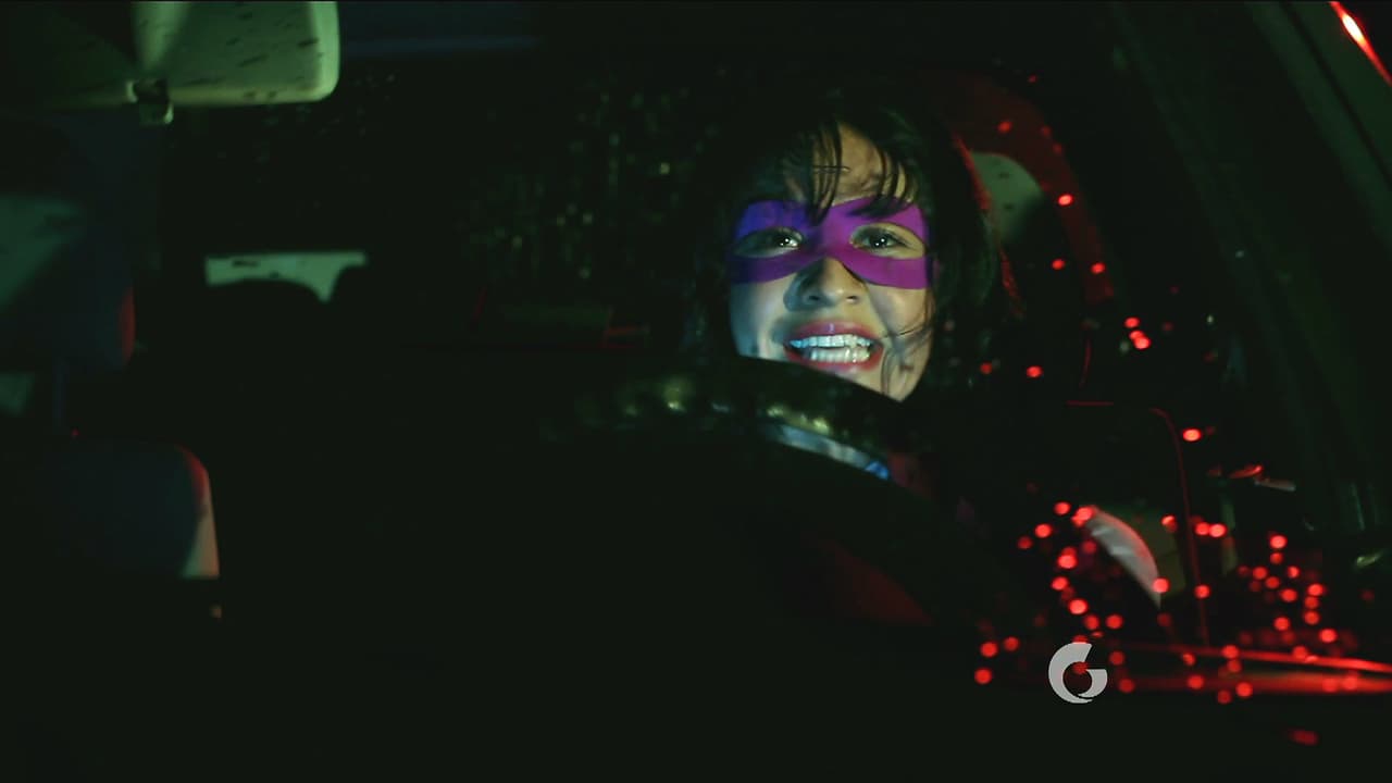 Mientras Martha va manejando, les dice cómo escapar de la guarida donde están secuestrados.