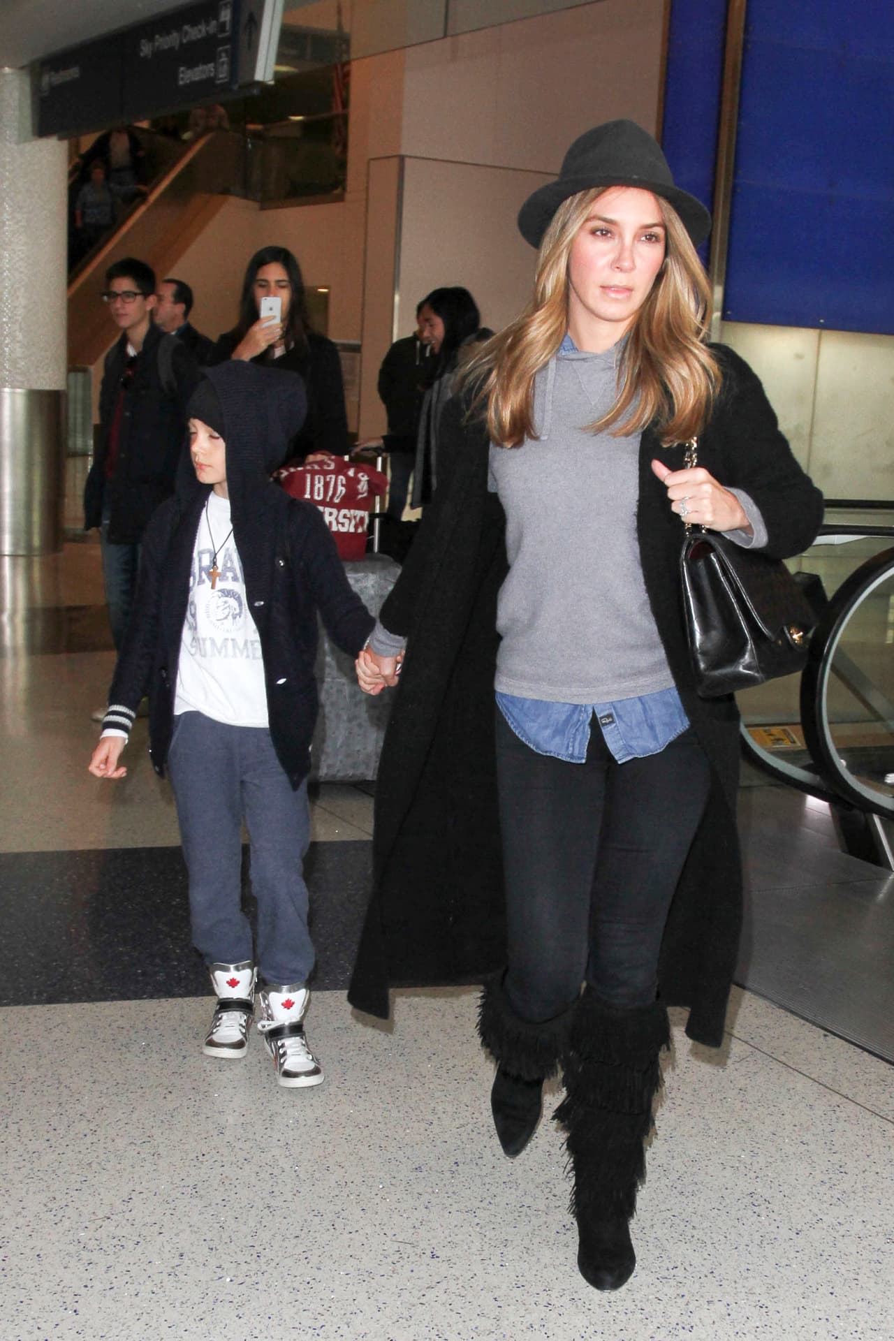 Elizabeth lucía hermosa y súper bien arreglada.