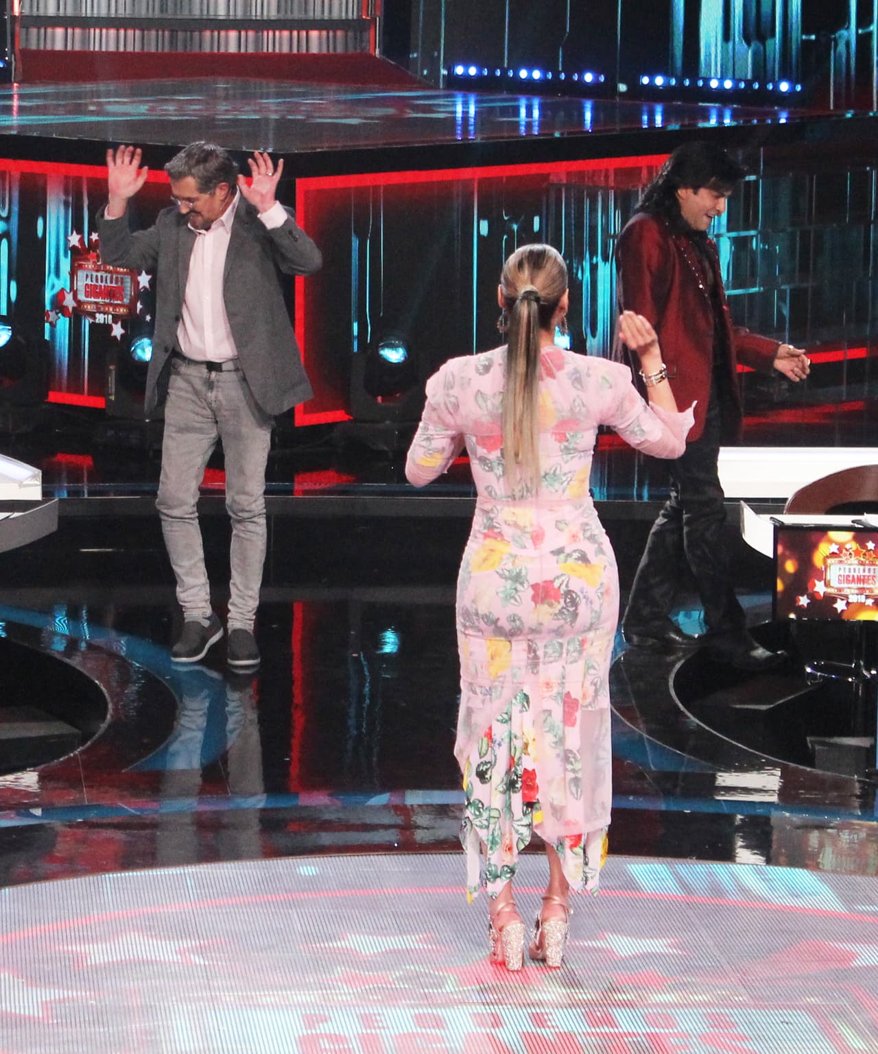 Un artista completo sin duda este Albertano.