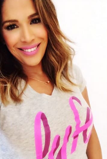 "¡Celebra tu vida cuidando tus senos!", recomendó Karla Martínez. (Octubre 16 ,2015)