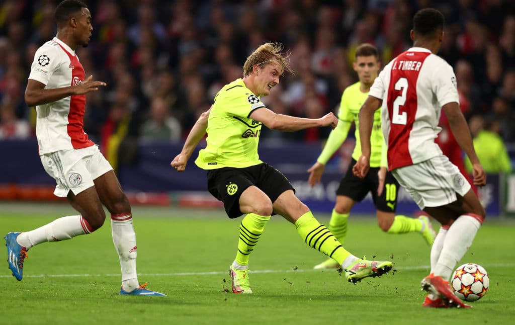 Ajax pasa por encima del Borussia Dortmund y golean 4-0, Inter no quiere tener la misma suerte que el Madrid y vencen 3-1 al Sheriff y el Porto continúa en la pelea por su pase a los octavos de final luego de vencer por lo mínima (1-0) al Milan.