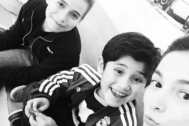 Qué tal Paty Cantú despertando su lado maternal con los Tijerina y los Cervantes.