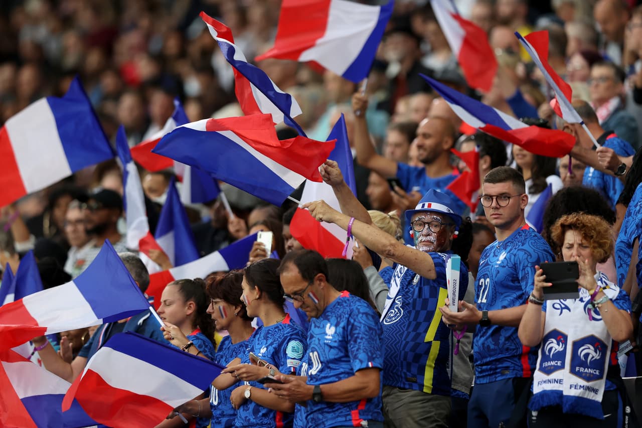 Gracias a un espectacular doblete de Alexandra Popp, Alemania venció a Francia y se metió a la Final en busca de su noveno título de la Euro Femenil. Ahora se verá las caras ante la local Inglaterra.