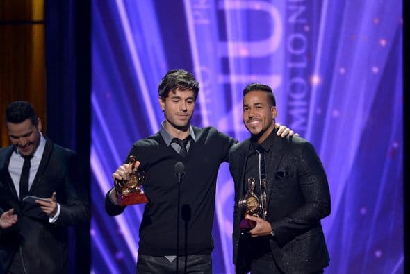 Enrique Iglesias y Romeo Santos fueron los reyes de la noche.