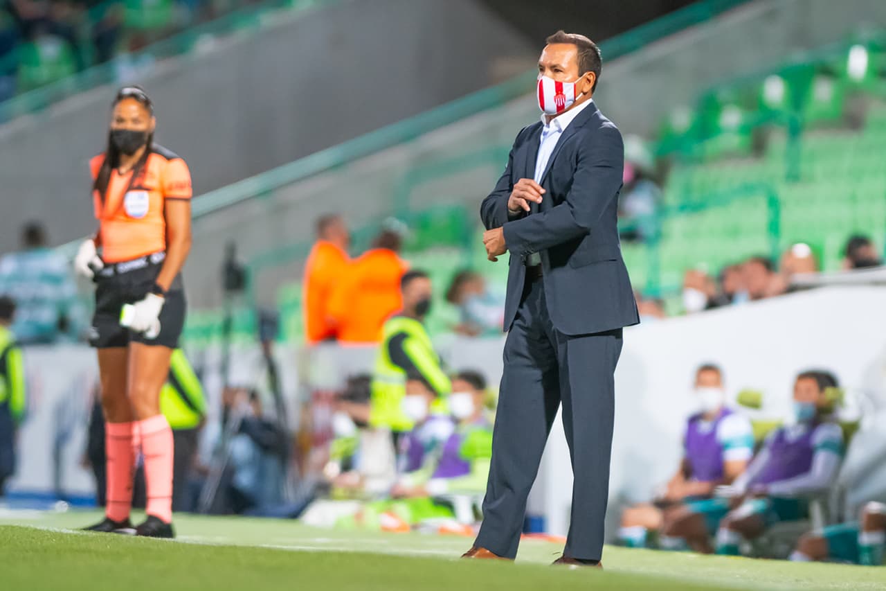 El 'Profe' Cruz advierte que no den por muerto al Necaxa