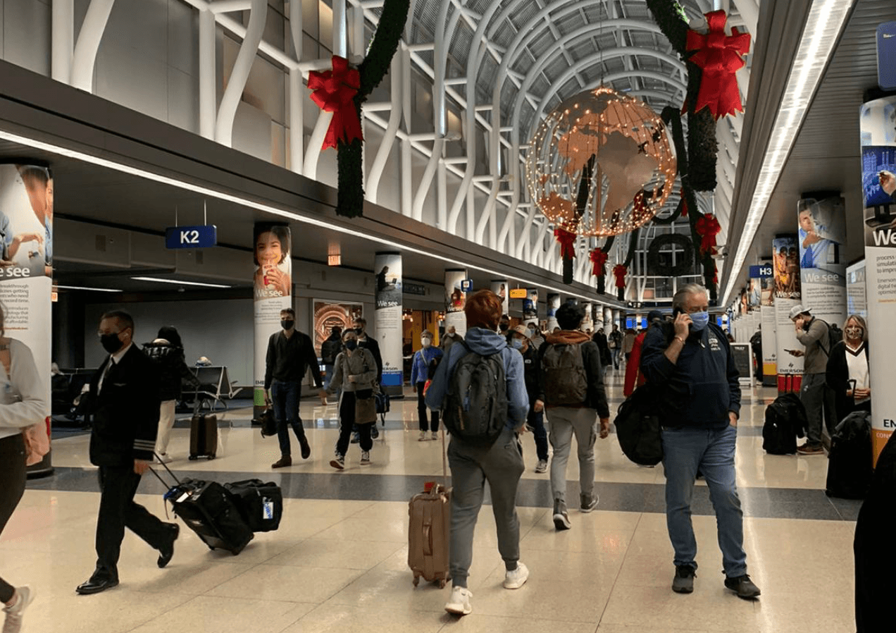 Pese a las recomendaciones muchas personas deciden viajar este Día de Acción de Gracias