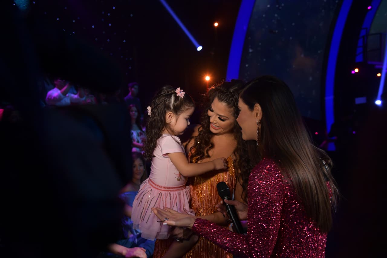 La tercera gala de Mira Quién Baila fue muy especial para Ana Patricia, no solo porque bailó un género que esperaba desde el principio de la competencia, sino que también estuvo acompañada por su familia.