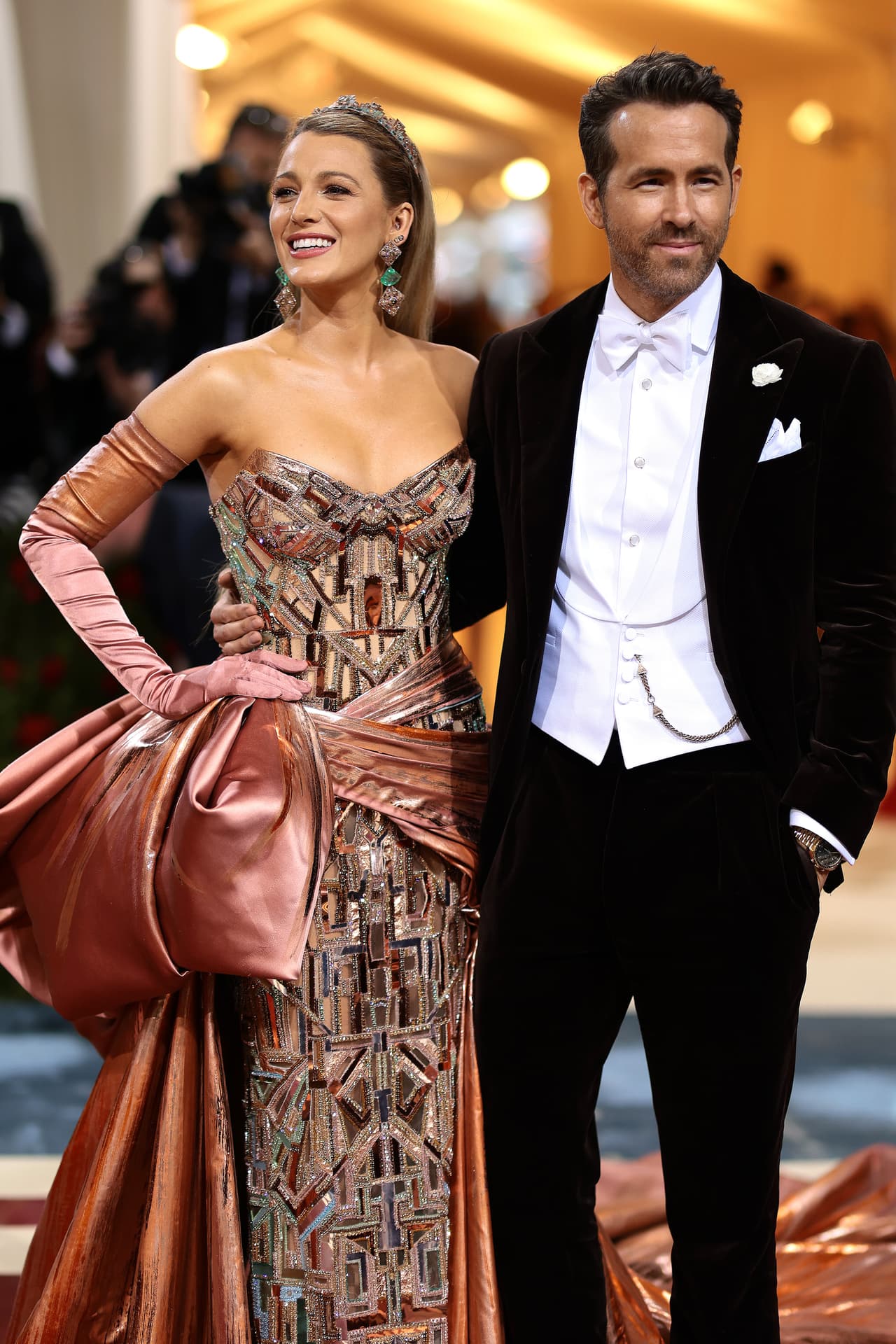 La primera: un vestido de estilo bustier con bordados.
<br>