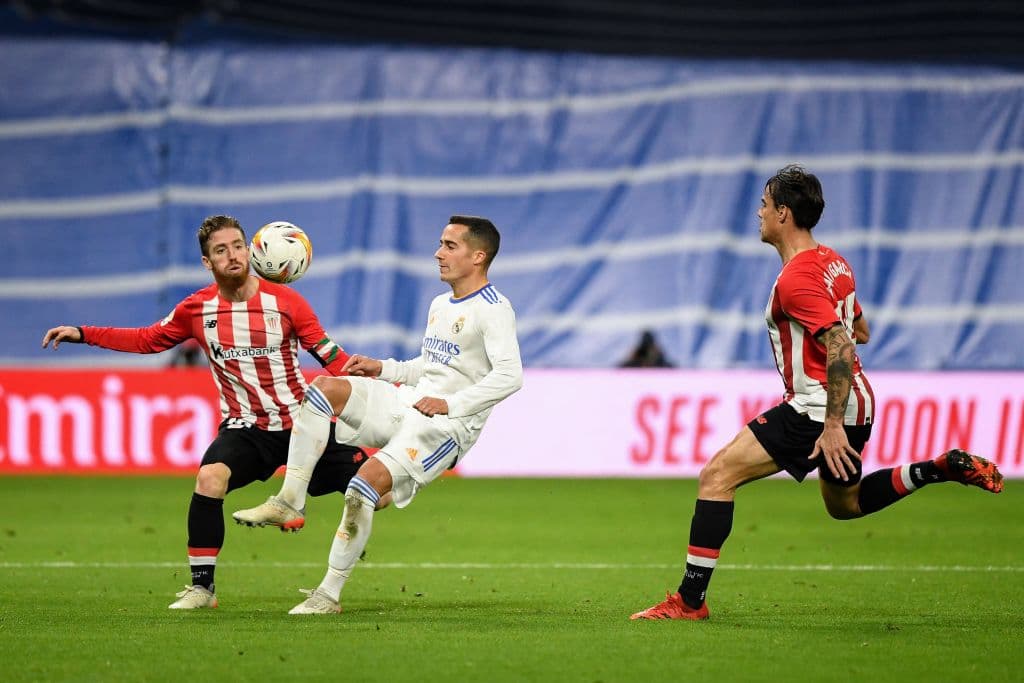Real madrid no se quiere despegar de la cima de la tabla y le pegan 1-0 al Athletic Club con gol de Karim Benzema.