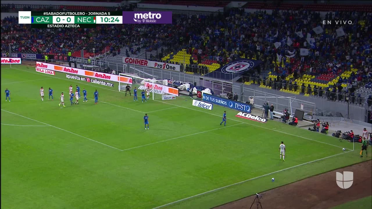 ¡TIRO ATAJADO! disparo por Milton Giménez.