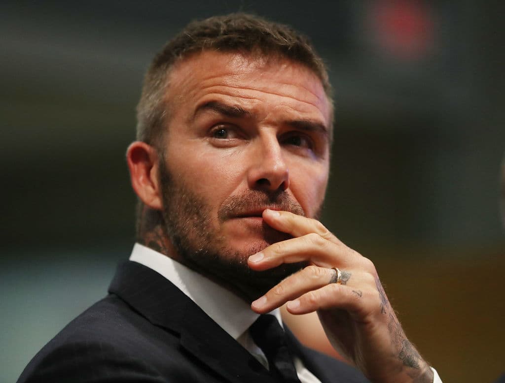 <b>David Beckham</b>
<br>El exjugador de fútbol dejó por muchos años a su natal Inglaterra, pero nunca cambió su comida favorita, la empanada con puré de papa.