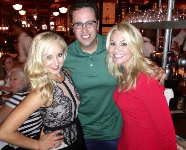 "Creemos que tiene que ver con la investigación de un ex empleado de la Fundación Fogle. Estamos muy concernados y monitorearemos de cerca la situación", explicaron.