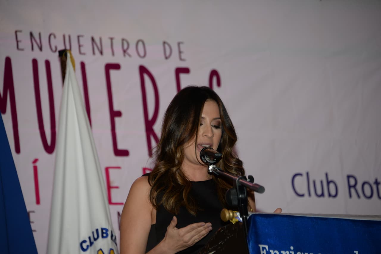 En su discurso habló de la importancia de luchar siempre por alcanzar sus sueños.