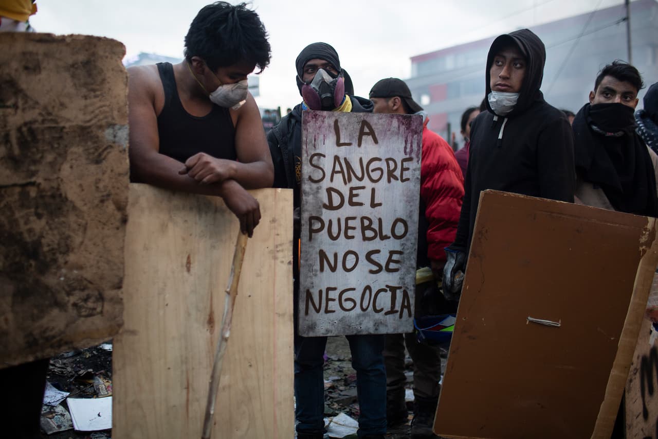 Grupos indígenas y el gobierno llegan a acuerdo en Ecuador tras 12 días de protestas y enfrentamientos