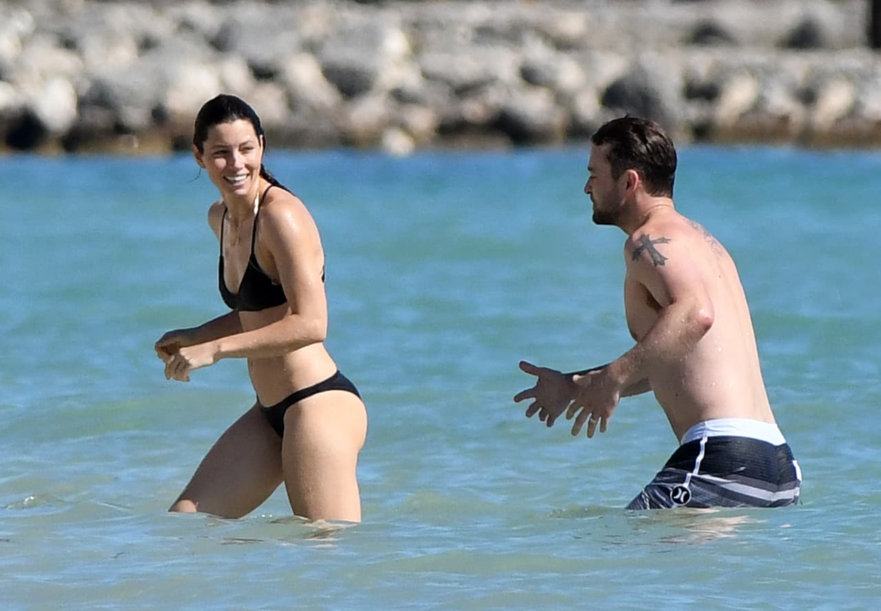 Y no es para menos con una mujer tan bella como esposa.