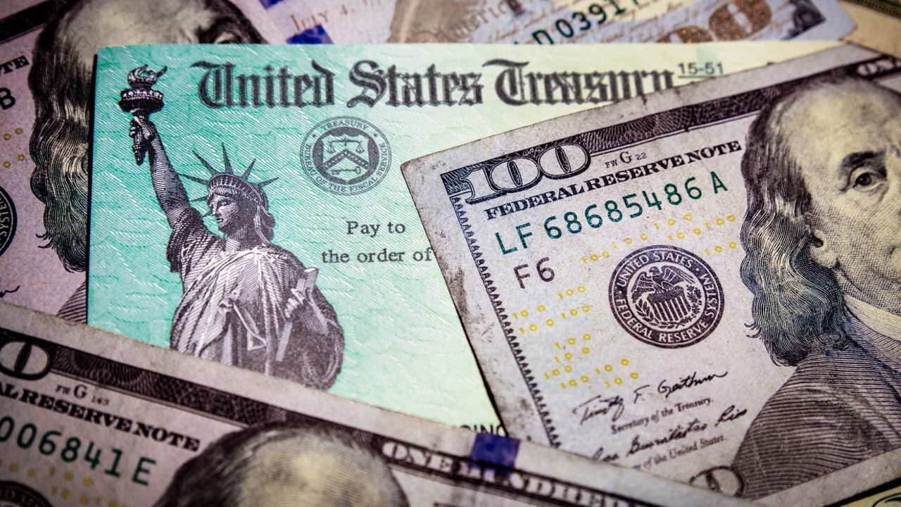 “Quienes tengan pendiente un reembolso que incluya el Crédito Tributario por Hijos 
<b>tienen hasta tres años para hacerlo”</b>, dijo a 
<i>Univision 34 Los Ángeles</i>, Octavio Sáenz, vocero del IRS en español.