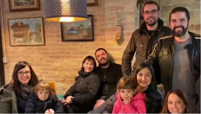 Albert tenía miedo que al visitar a sus amigos y familiares pudiera perder el control de los buenos hábitos que hizo el año pasado.