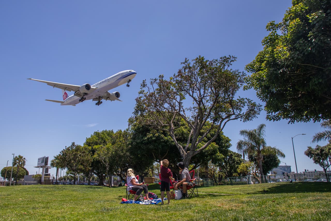 Las restricciones por el coronavirus han hecho que este fin de semana los viajes se redujeran en cantidades récord.