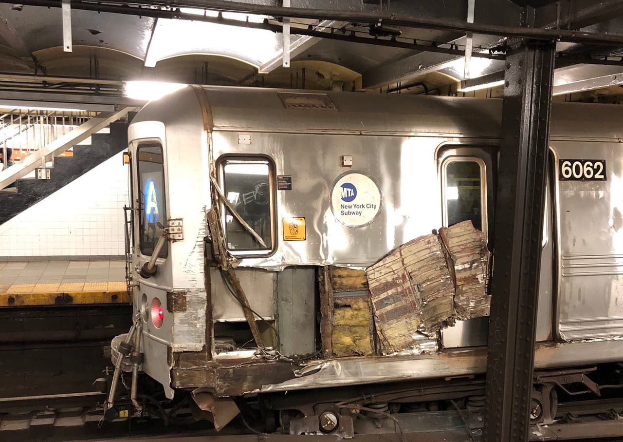 Se descarrila tren de la línea A en una estación de Manhattan