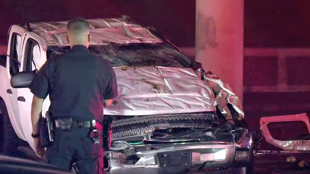 La mujer que rescataron se encuentra en condición estable en un hospital de Houston.