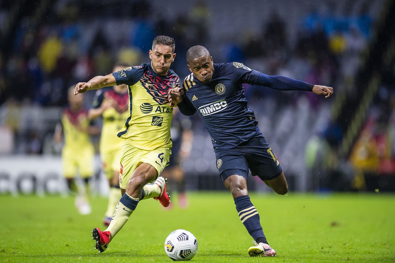 Richard Sánchez y Emanuel Aguilera son los encargados de batir las redes en la victoria 2-0 de América sobre Philadelphia Union en la ida de las semifinales.