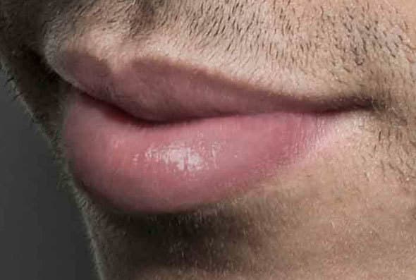 Y una de sus mejores armas es esa boquita con la que canta.