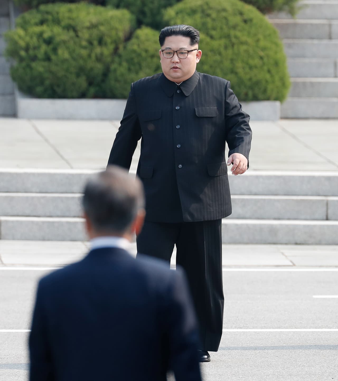 El presidente surcoreano, Moon Jae-in, y el líder de Corea del Norte, Kim Jong Un, llegaron este viernes a la zona desmilitarizada en la frontera entre ambas naciones para una histórica reunión.