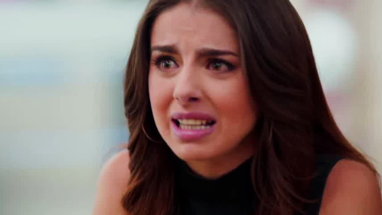 Diana deseaba saber los motivos por los que Yamelí quería ver a Charly en la cárcel y ella le confesó toda la verdad: que en el pasado la envío a la cárcel, que robó sus canciones y que quiso asesinarla.