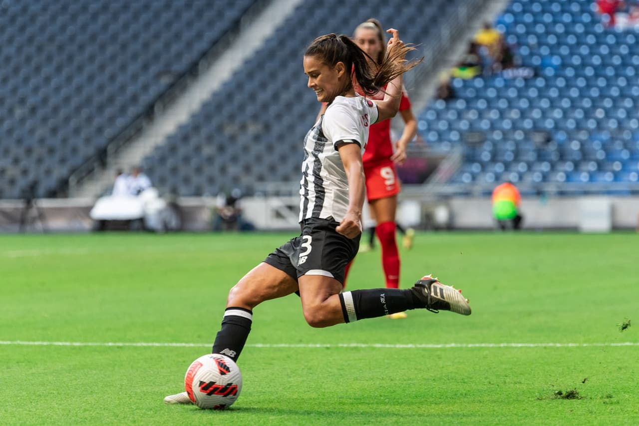Canadá no permitió que Costa Rica diera la sorpresa y las venció 2-0 en el Estadio BBVA de Monterrey para así sellar su pase a Semifinales del Clasificatorio Femenil Concacaf W con paso perfecto.