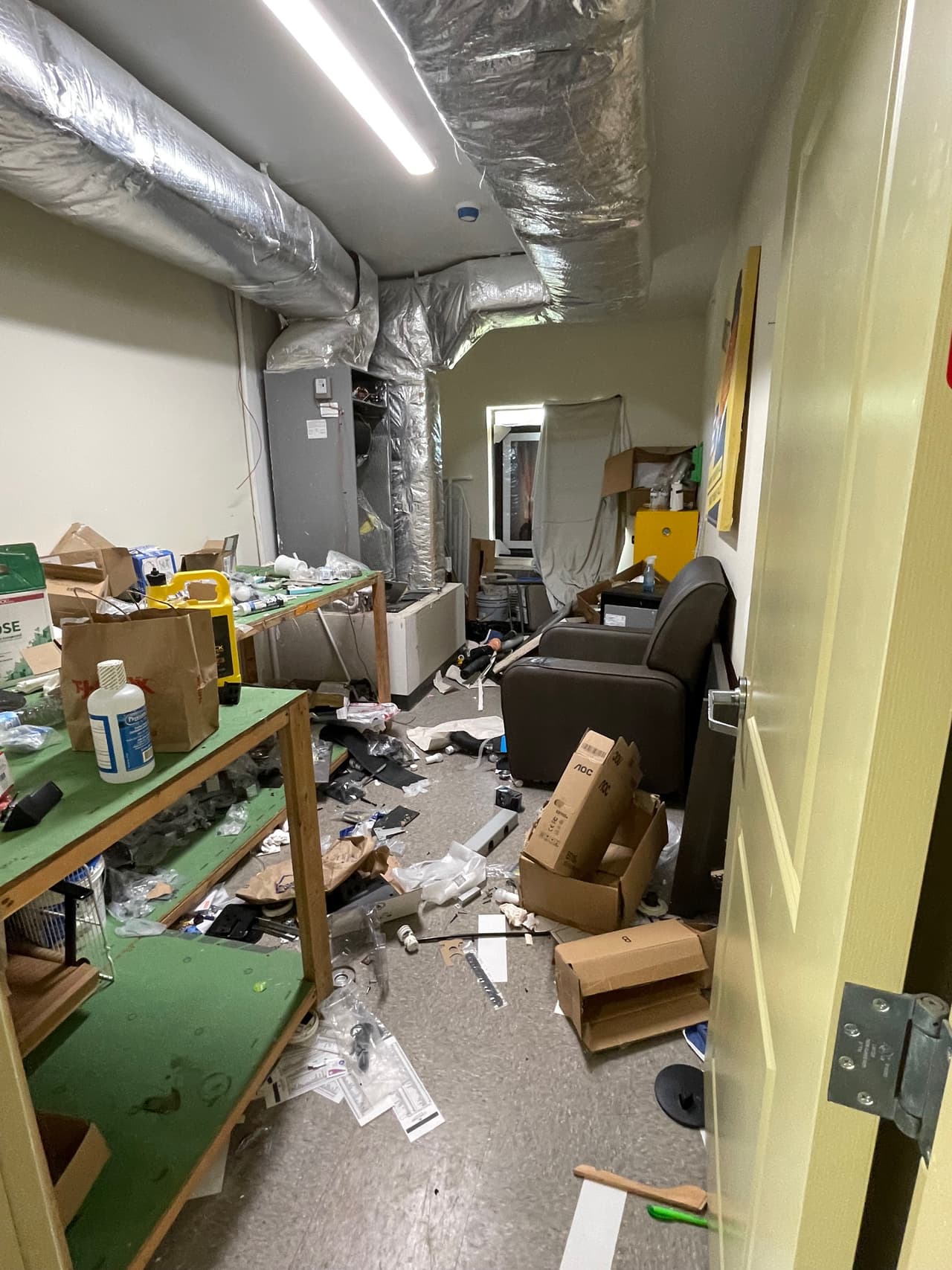 El Ayuntamiento de Austin compró Candlewood Suites en Pecan Park Boulevard para transformarlo en una vivienda de apoyo permanente para la población sin hogar. El objetivo es convertir el hotel en 80 habitaciones.