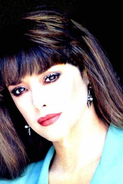 Lucía Méndez rememoró que el melodrama tuvo que ser cambiado del Canal 2 al Canal 4 de Televisa. Por el recibimiento de la audiencia, la regresaron a su lugar y horario de transmisión en la que fue estrenada. 
<br>