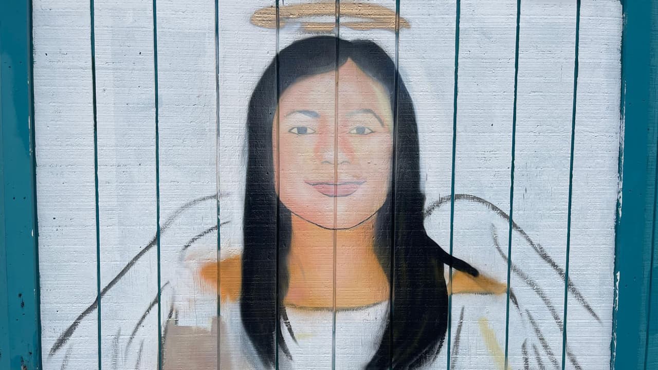 Un amigo de los padres de Arlene pintó este mural en el sureste de Houston.