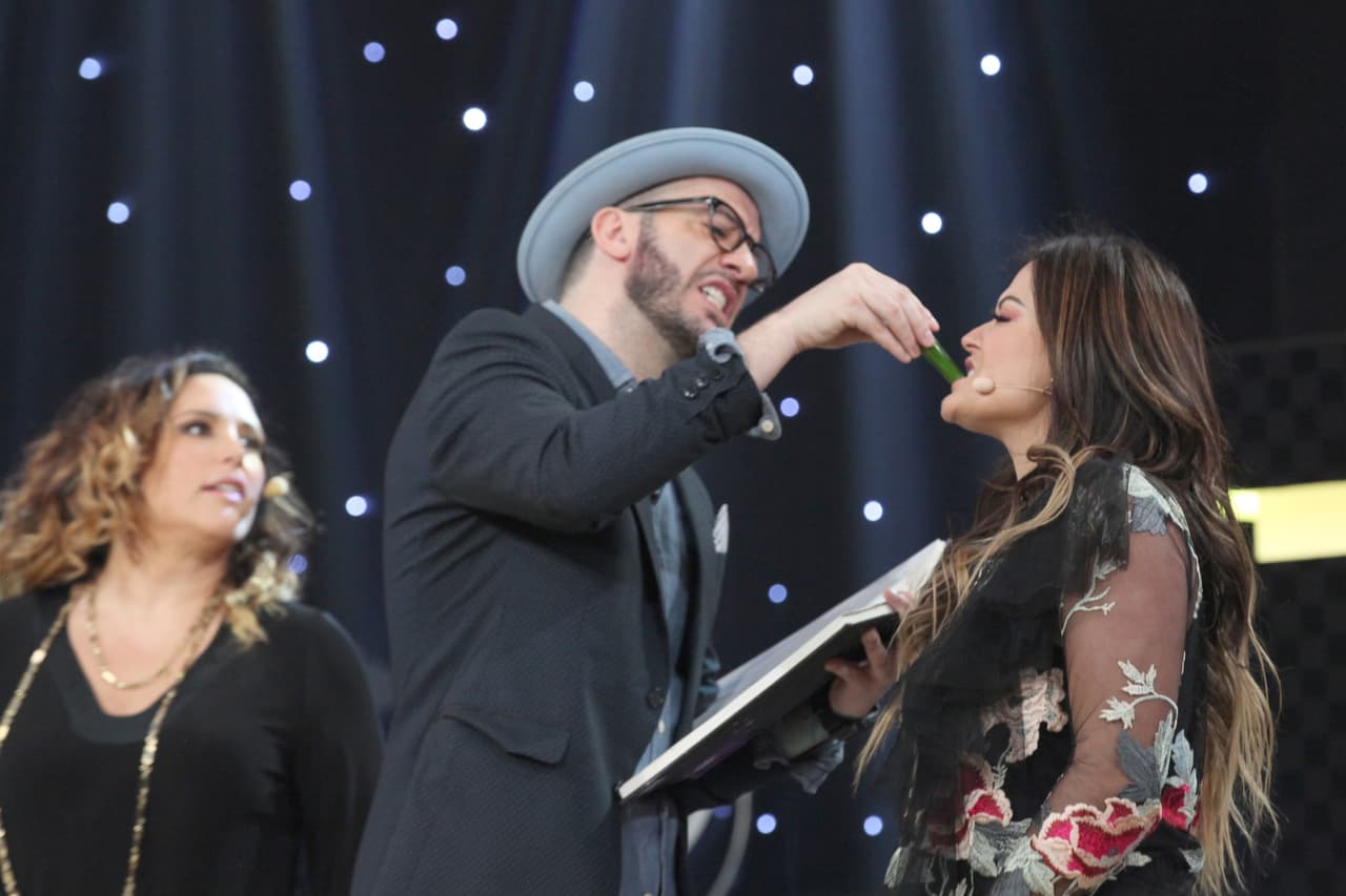 Lamentablemente, Mariana debió morder un chile un par de veces.