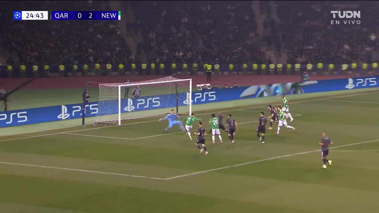 ¡Atajada enferma de Kochalski! El arquero se está convirtiendo en el héroe