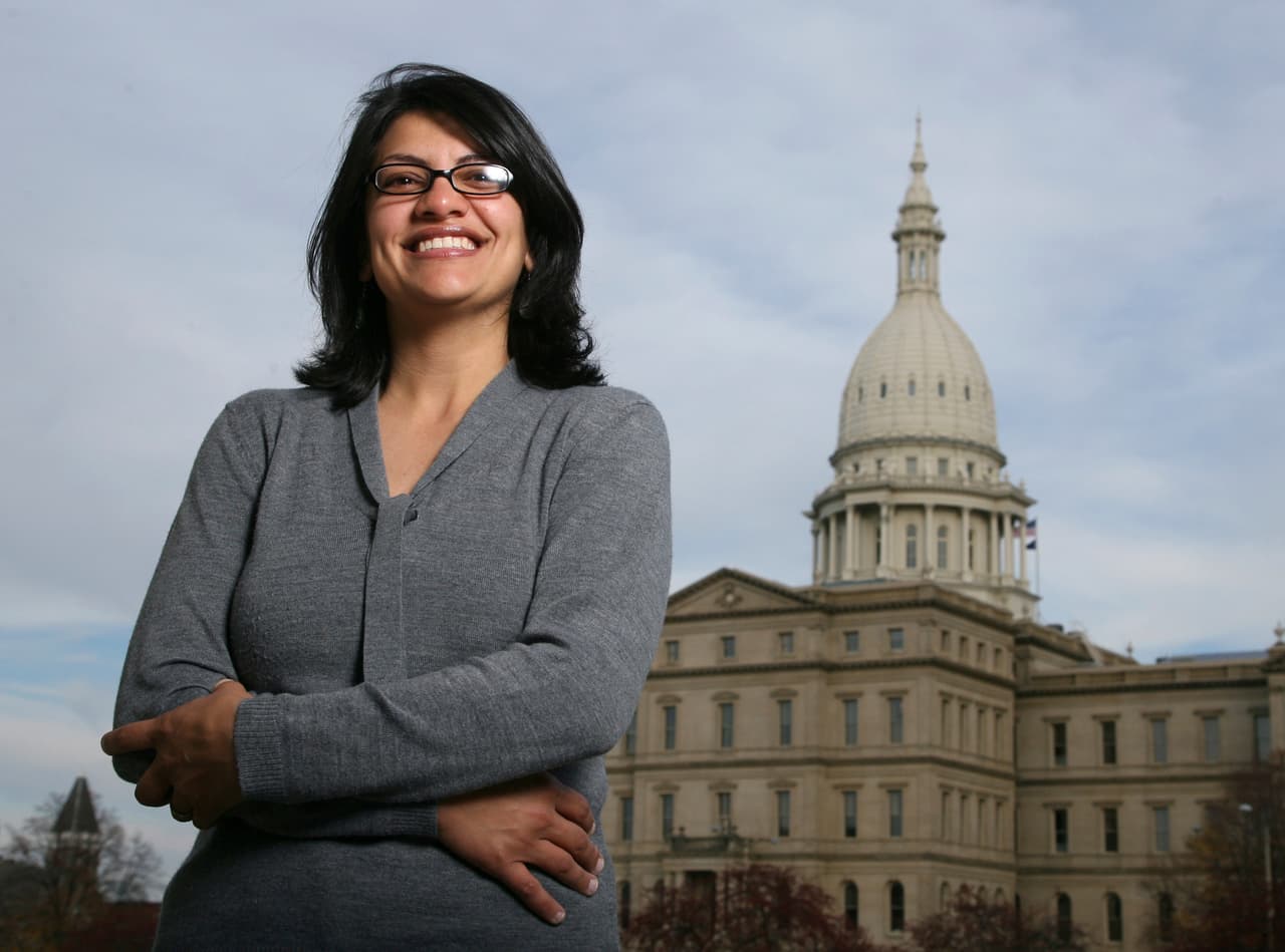 <b>Rashida Tlaib.</b> Candidata por el Distrito 13 de Michigan. La exrepresentante estatal compite por el puesto que dejó vacante John Conyers Jr, quien renunció en medio de acusaciones de conducta sexual inapropiada. No hay republicanos corriendo en este distrito y será la primera mujer musulmana en el Congreso, probablemente acompañada por Ilhan Omar de Minnesota.