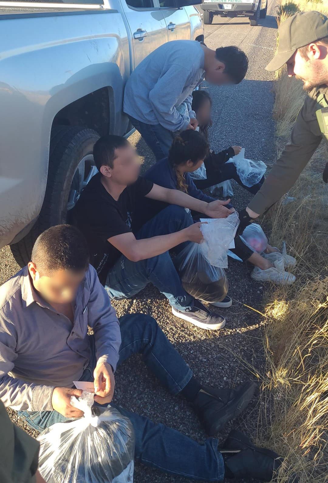 Es el caso de 
<b>cinco personas, originarias de Guatemala y de México</b>, localizadas en un vehículo detenido por agentes de la estación Wilcox.