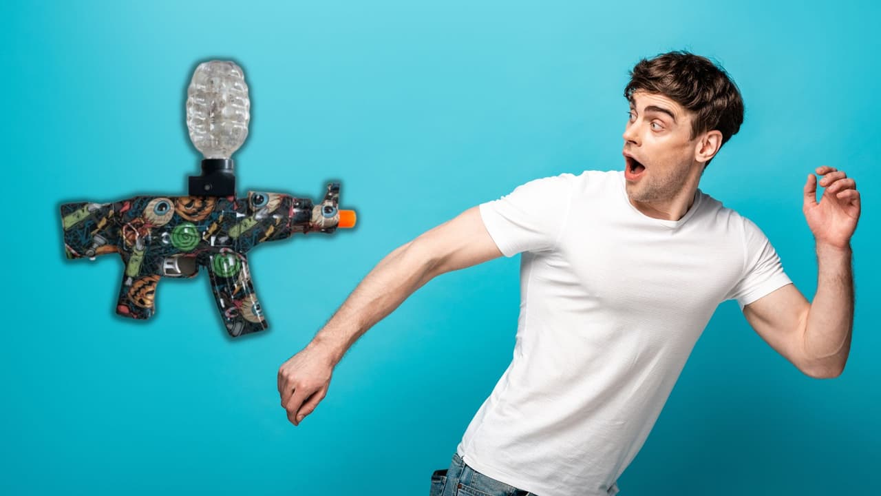 Regresa el peligroso reto de TikTok que consiste en disparar balas de gel a la gente