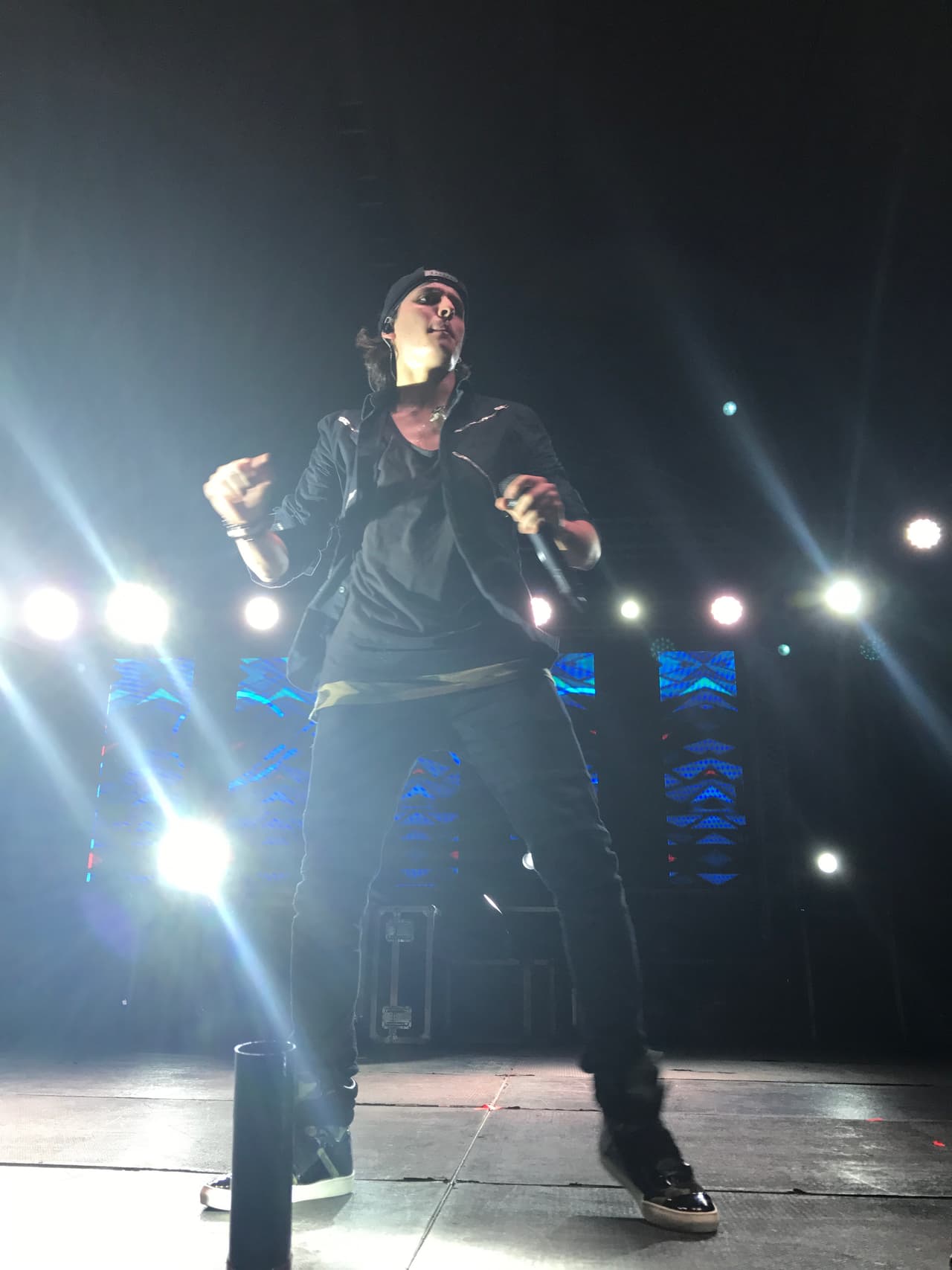 CNCO creó un pandemonio durante su presentación en el KQ Sunset.