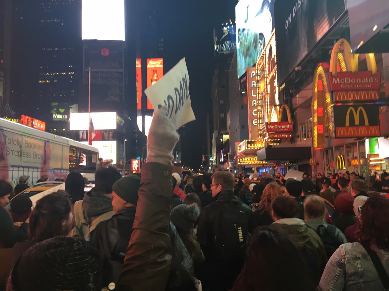 Cientos protestan en Nueva York contra Donald Trump, el presidente electo de Estados Unidos