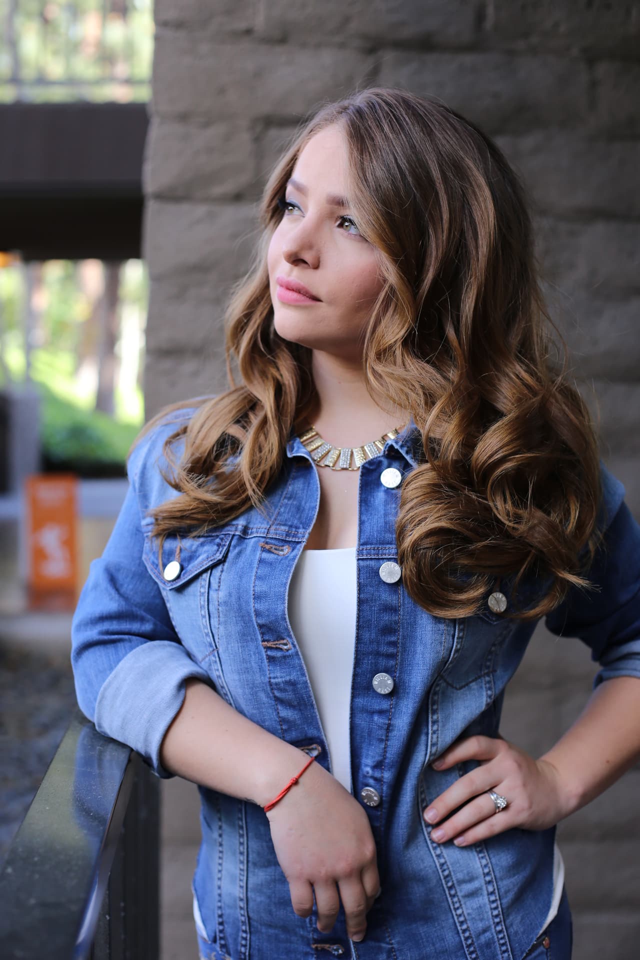 Entonces, Sandra Itzel "agarró al toro por los cuernos" y se enfrentó con sus compañeros de novela para enfrentar el reto de cantar.