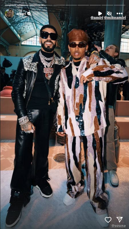 Anuel y Ozuna en la semana de la moda en París.