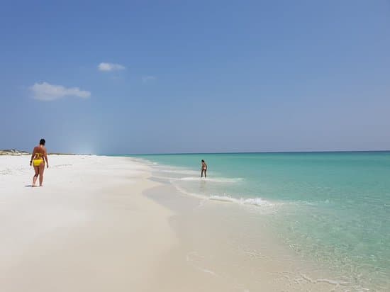 Pensacola Beach, en Pensacola, es la tercera de la lista en Florida. 
<br>