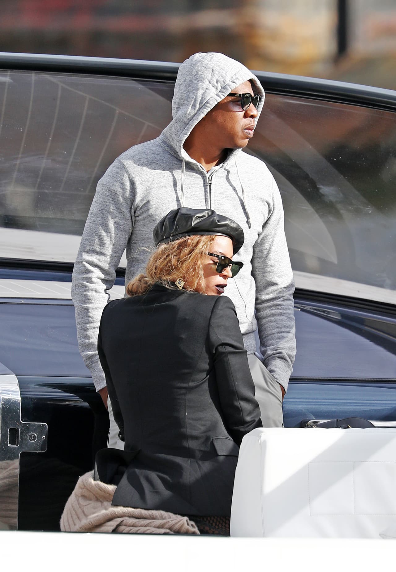 Parecía que Beyoncé no quería tener contacto con su marido.