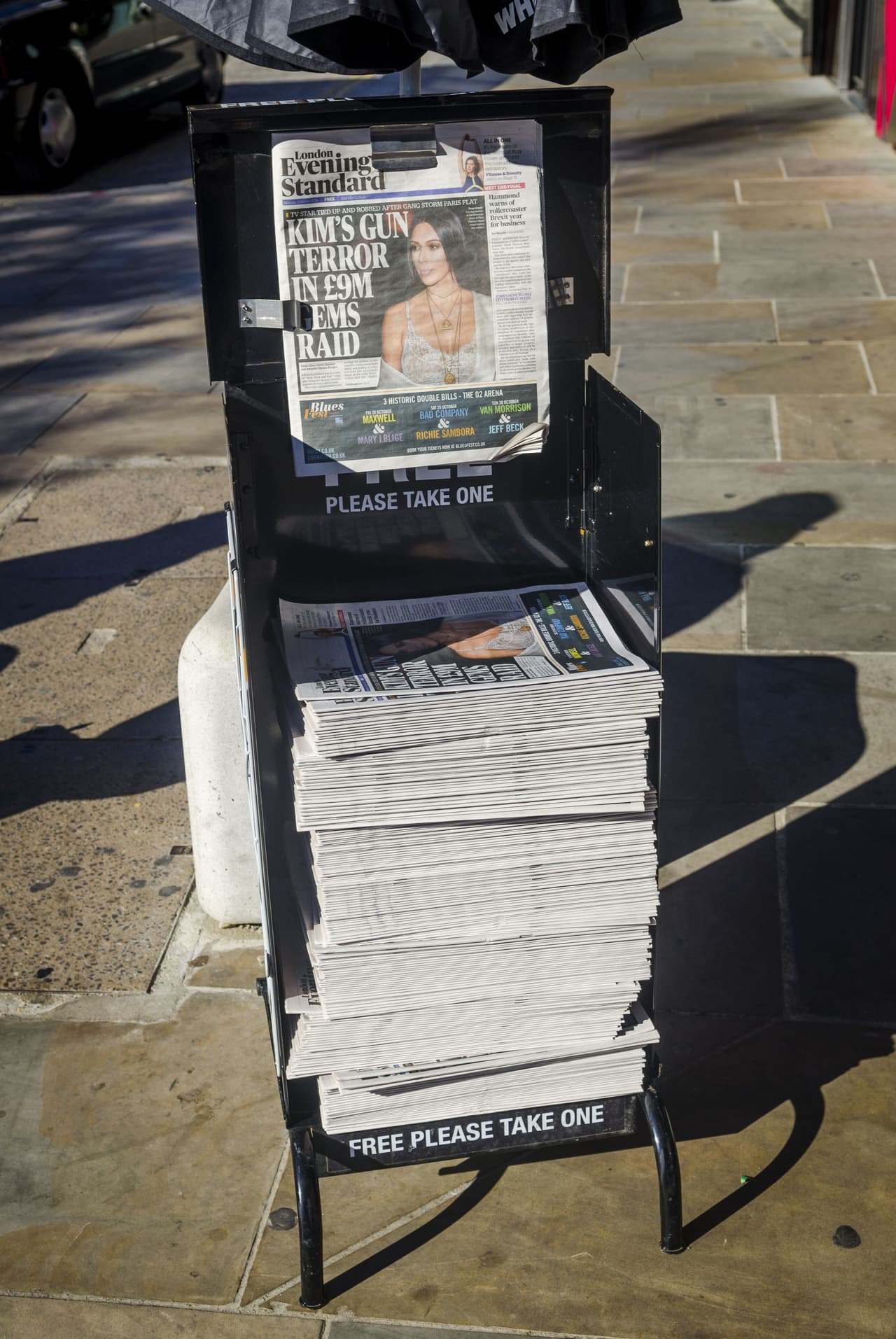 El relato del acusado afirma que el grupo con el que planeó el robo contó con cómplices, que pudieron moverse por el Hôtel de Pourtalès sin ser vistos.