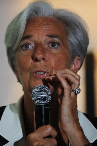 Christine Lagarde se encuentra peliando por el puesto en el FMI luego de que su compatriota francés, Dominique Strauss-Kahn, fuera acusado de abuso sexual por parte de una camarera en Nueva York.